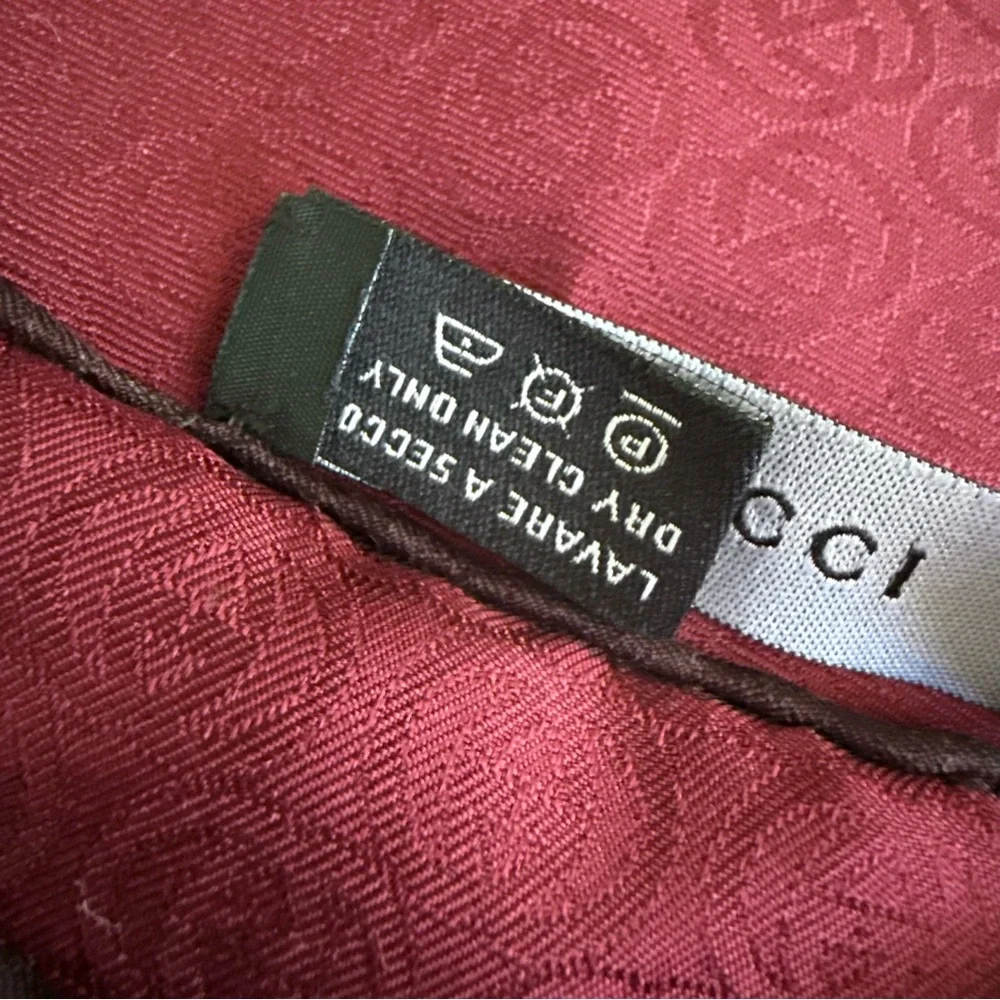 GUCCI Monogram Silk Scarf Burgundy - Picture 8 of 10